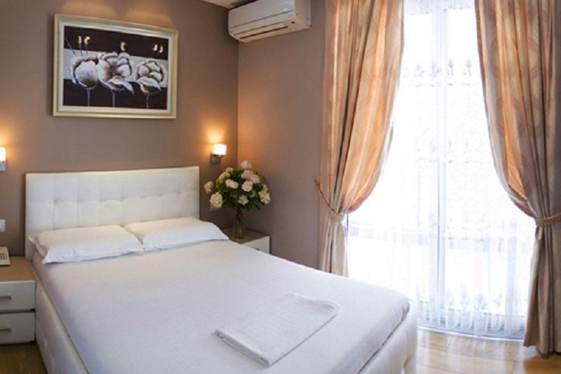 Hotel Center 4*